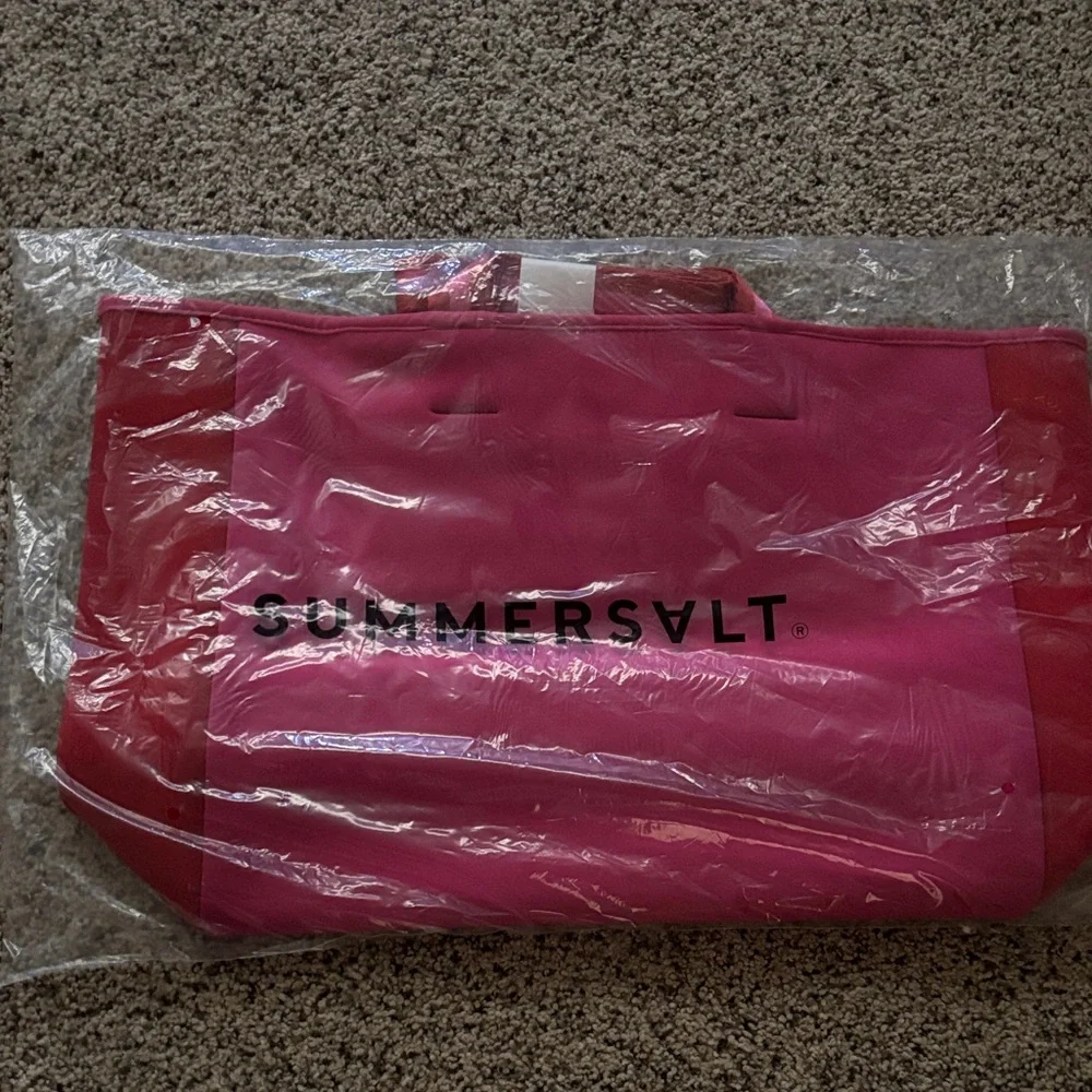Summersalt Vibrant Pink Tote - Picture 1 of 2